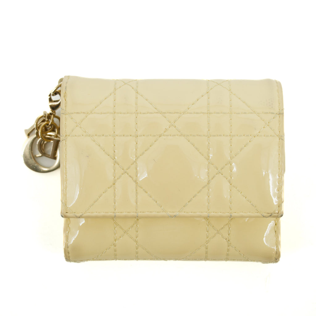 Christian Dior Cream Lady Dior Cannage Patent Leather Compact Wallet #2656