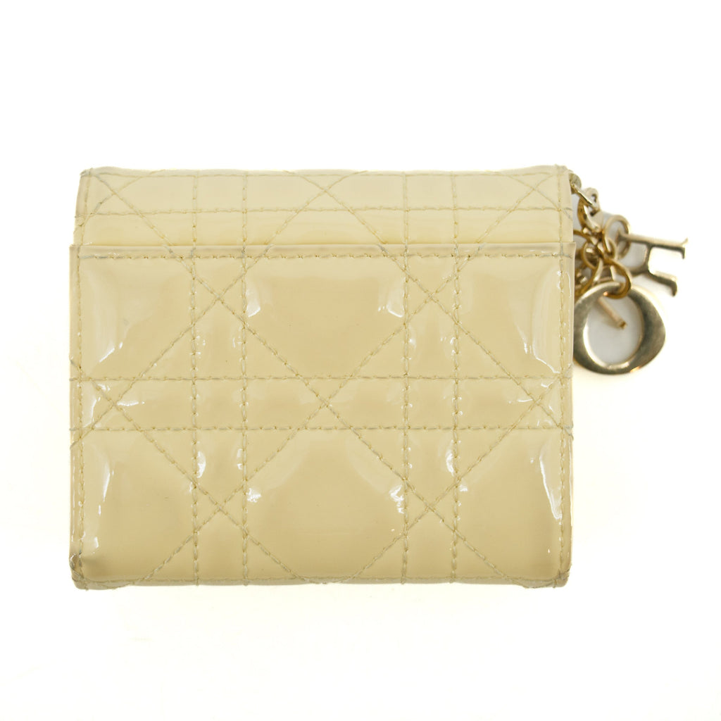 Christian Dior Cream Lady Dior Cannage Patent Leather Compact Wallet #2656