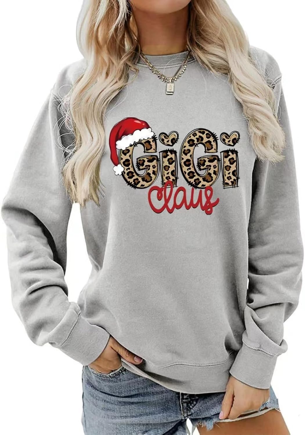 Gigi Claus Merry Christmas Sweatshirt Women Cute Leopad Graphic Shirt Xmas Gift Grandma Crewneck Casual Pullover Tops