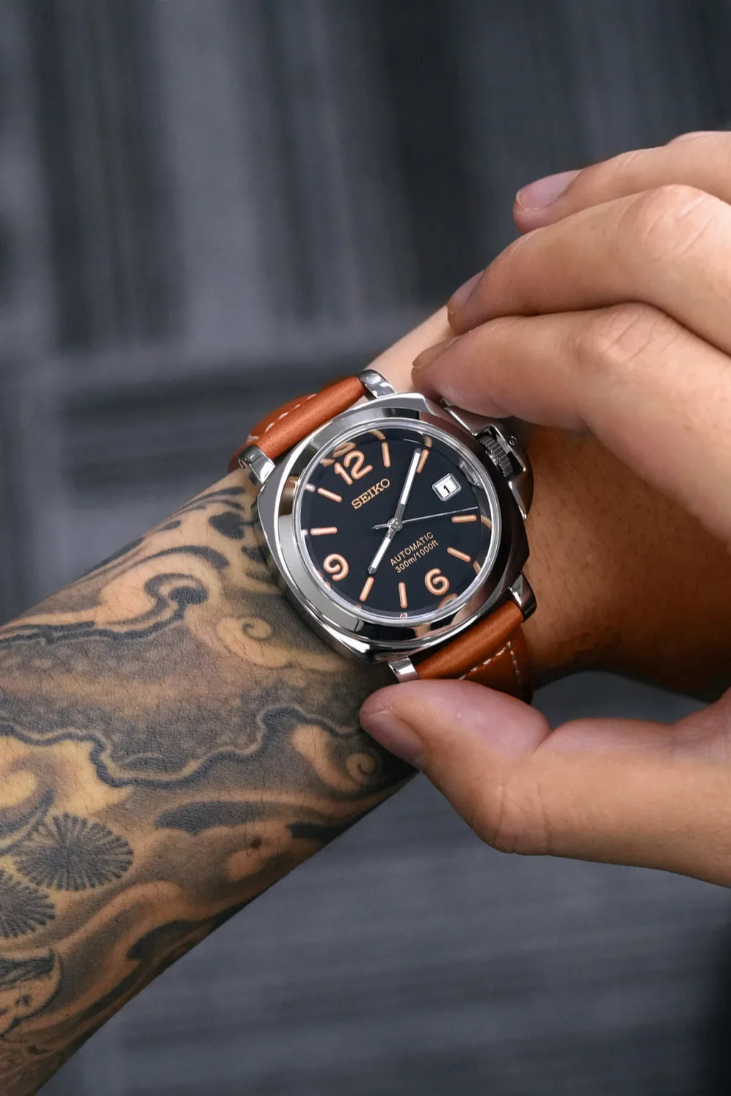 Mod Luminor Brown II