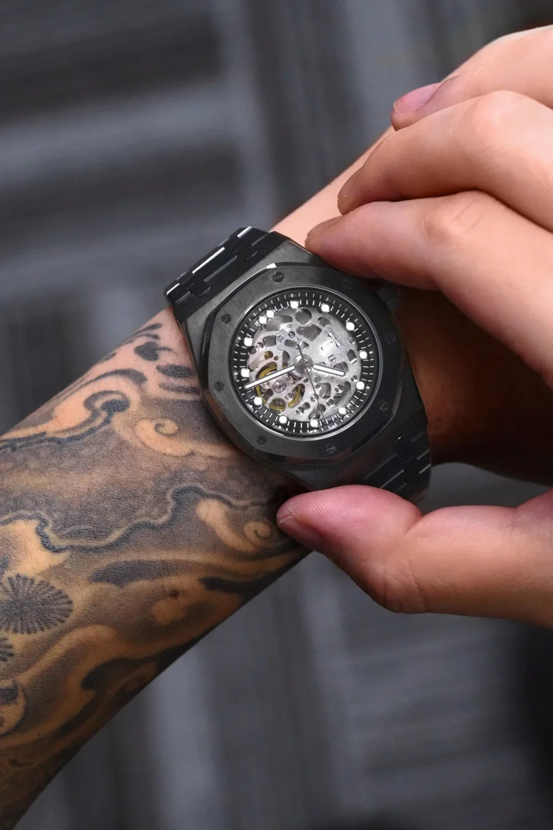 Mod Royal Oak Skeleton Black