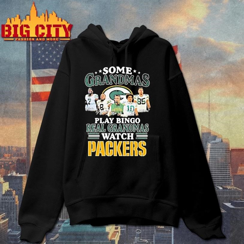 Some Grandmas Play Bingo Real Grandmas Watch Green Bay Packers Signatures 2026 Shirt