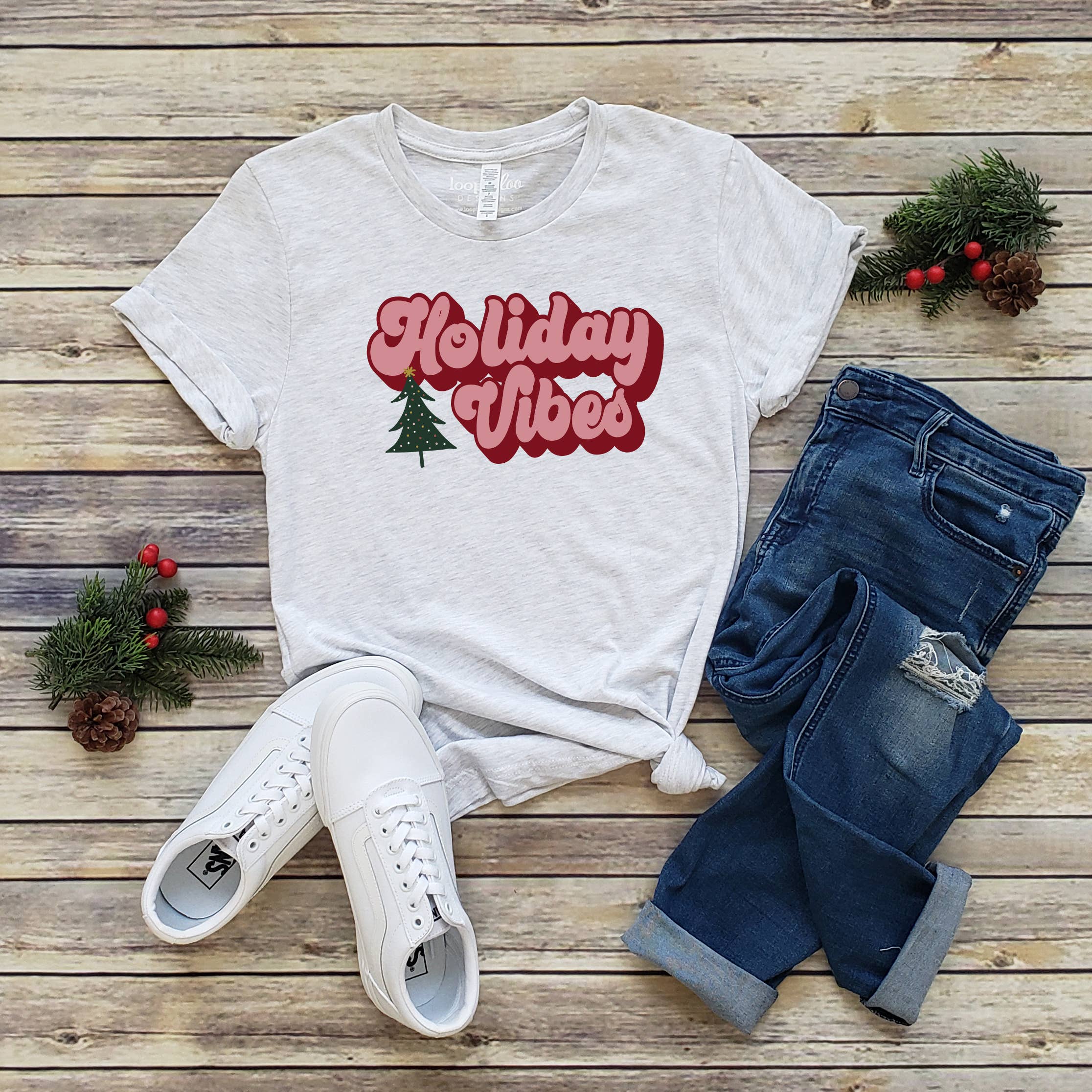Holiday Vibes Tee | Christmas | Sizes XS-2XL