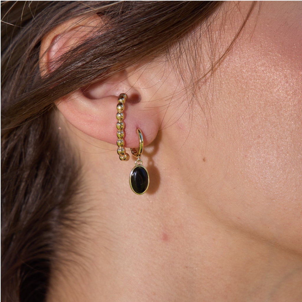 Black Oval Stone Huggies