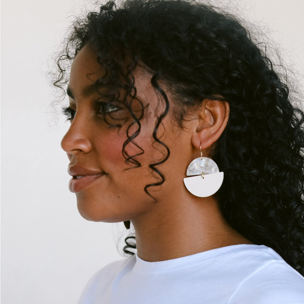Blank Canvas Lunas