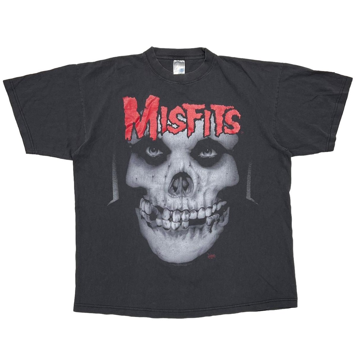 MISFITS 2001 SKULL RED TEXT EURO XL 8427