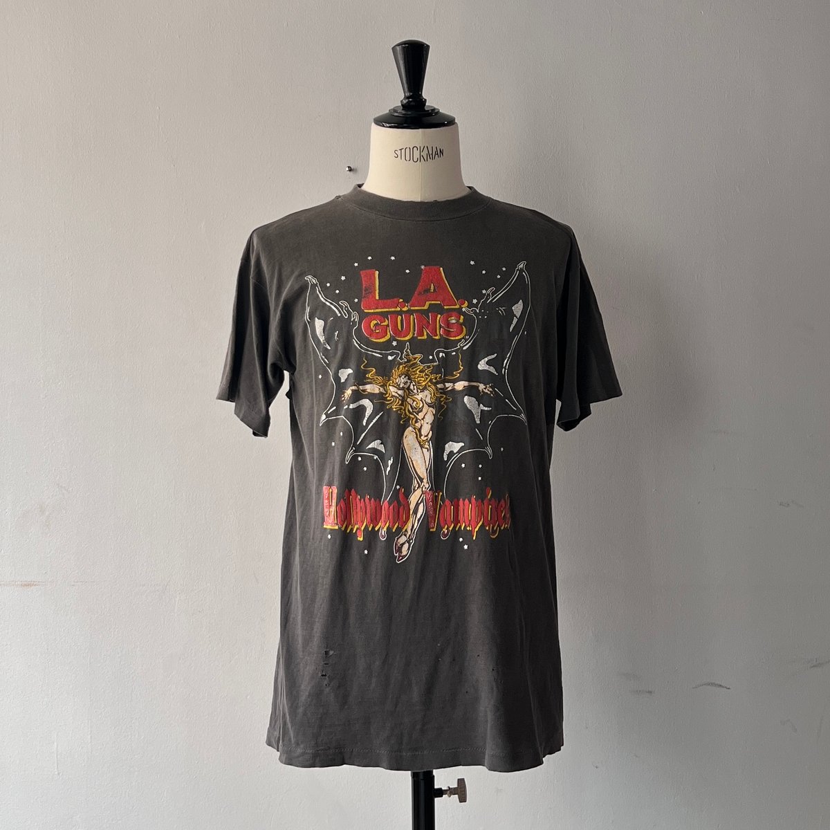 FADE is BEAUTIFUL [No.9]  L.A. GUNS Hollywood Vampires Tour 1991 LARGE 3564
