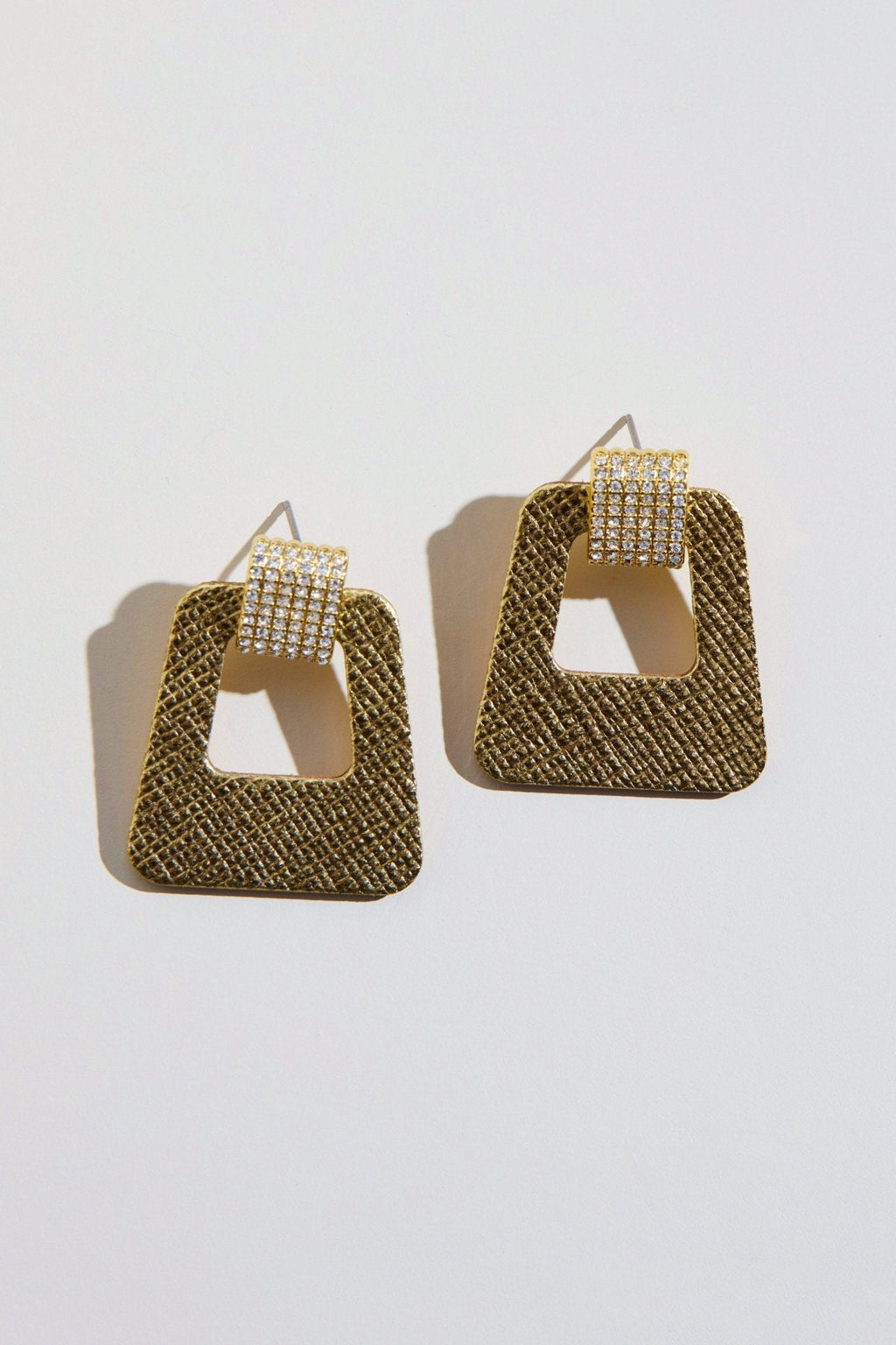 Gold Leaf Luxe Avery