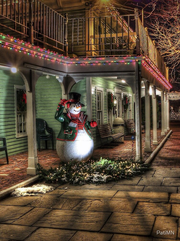 Christmas Snowman in the street by PatiMN