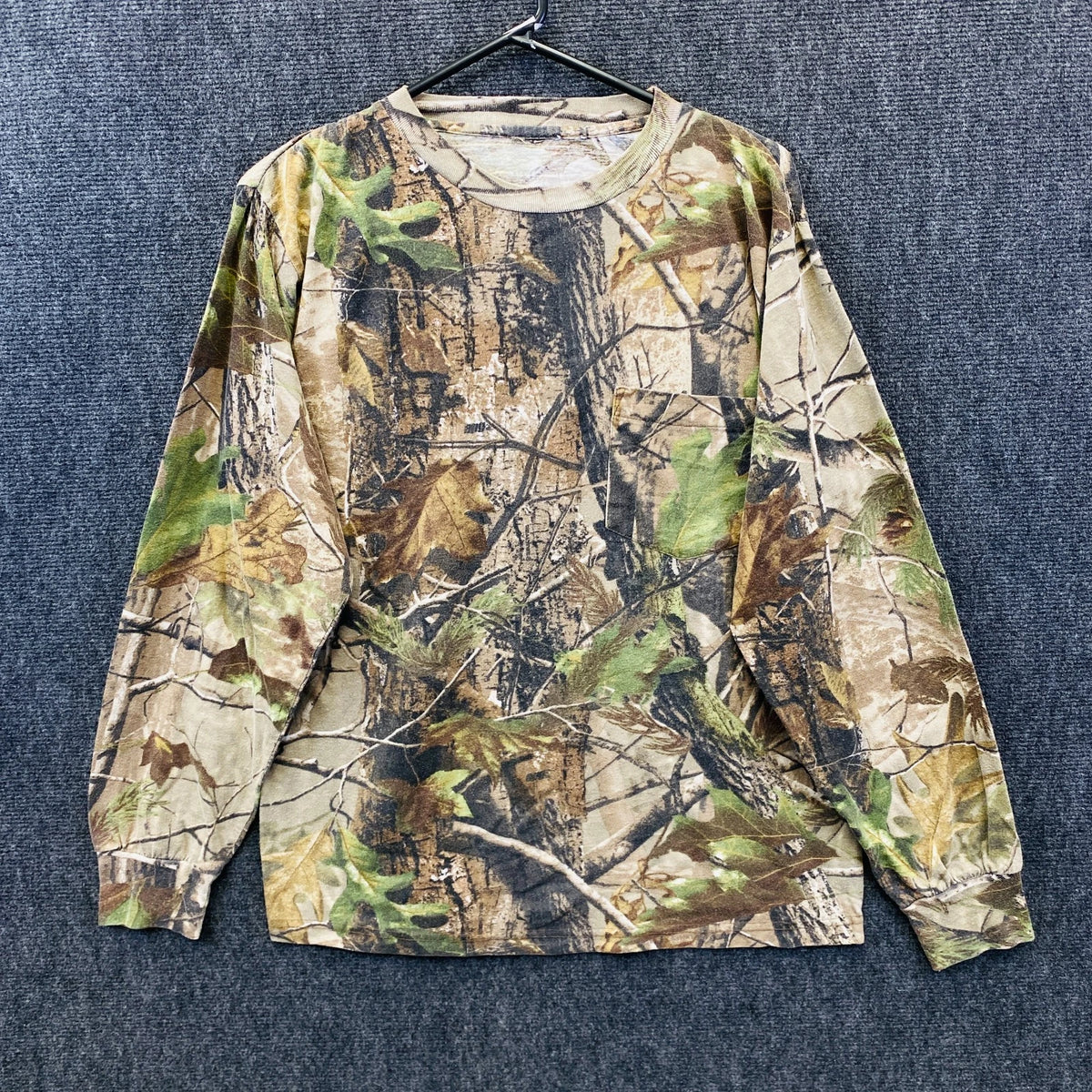 Realtree Mens Camo Long Sleeve Pocket T-Shirt Woodland Hunting Outdoor No Size