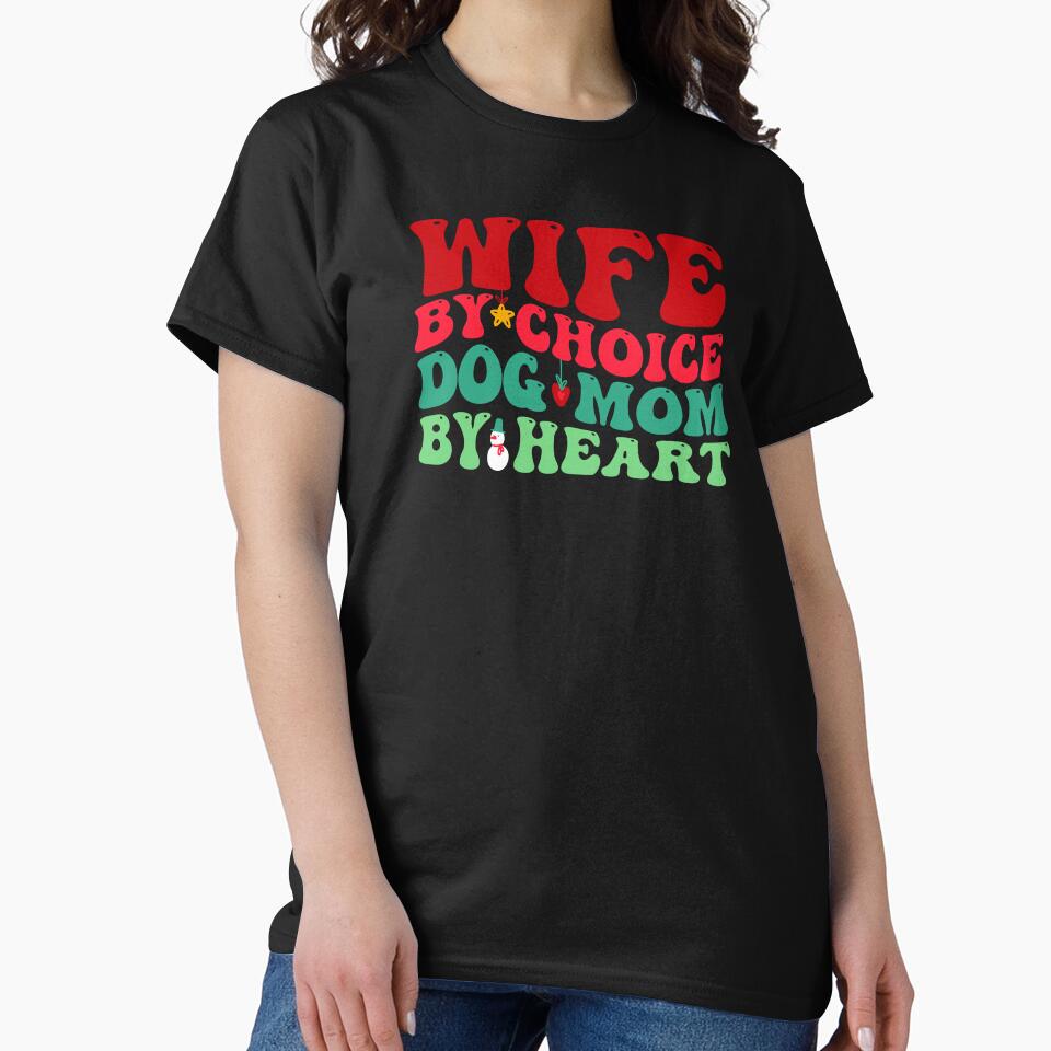 Dog Mom Wife Christmas Mama Xmas Funny Groovy by aymanehammi