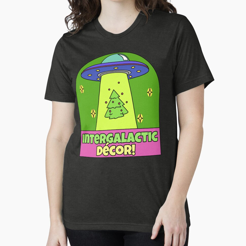 Christmas UFO Shirt | Alien Christmas | Christmas Gift T-Shirt by DesignsStation8